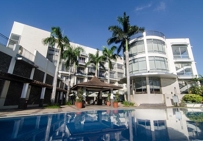 The Avenue Plaza Hotel Нага Екстериор снимка